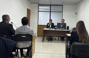 Imputan a un hombre por 19 estafas millonarias mediante un presunto esquema Ponzi