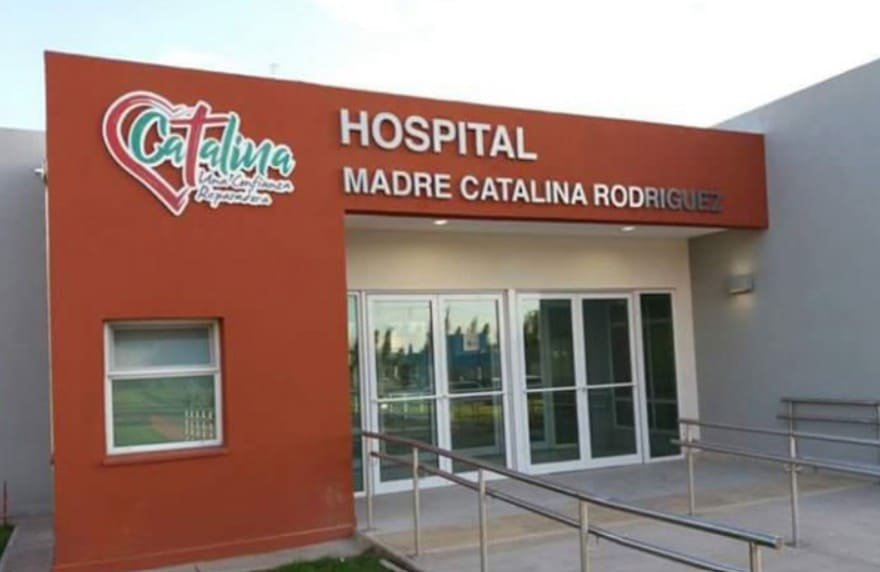 Adolescente de 14 años fue hospitalizado tras sufrir quemaduras por pirotecnia en Villa de Merlo