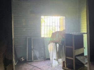 Bomberos sofocaron el incendio en una casa deshabitada del barrio San Luis XV