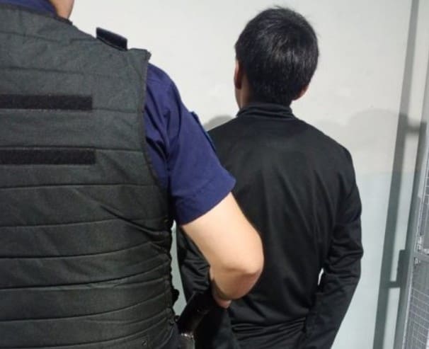 Un joven y tres adolescentes fueron demorados tras una pelea en una cancha de fútbol en San Luis