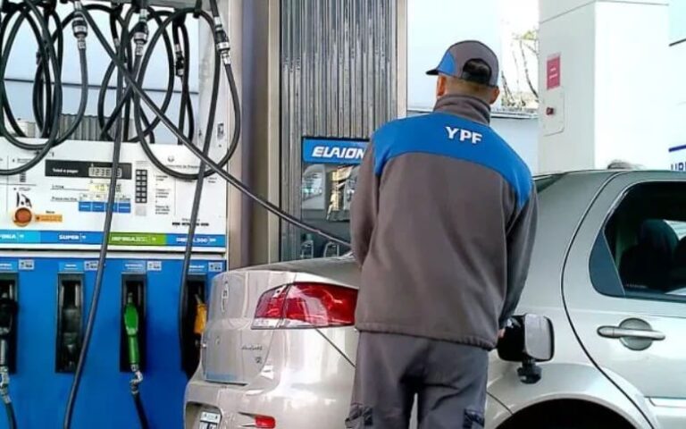 La nafta aumentó un 18% en lo que va de marzo y acumula un 514,8% en la era Javier Milei