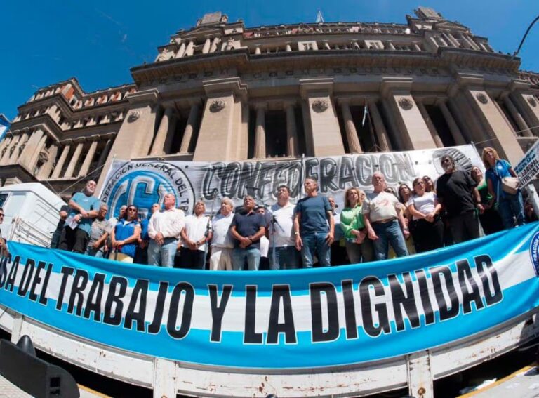 Revés para el Gobierno: la Justicia frenó la reforma laboral