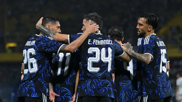 Argentina vuelve al número 1 del Ranking FIFA antes del Mundial 2026: la estadística que preocupa a Scaloni