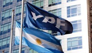 Juicio por YPF: la Justicia de EE. UU suspendió todas las demandas hasta que se defina la cuestión de fondo