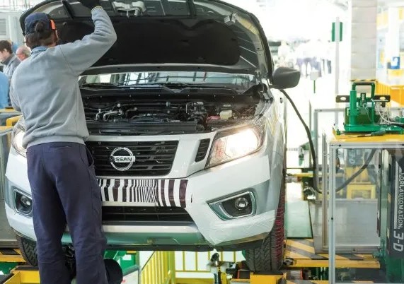 Nissan avanza en su salida industrial de Argentina