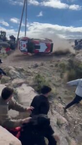 VIDEO | Tragedia en el Rally Sudamericano: un espectador murió tras un violento accidente en Córdoba