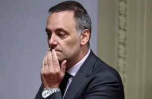 La Justicia confirmó que Manuel Adorni viajó en primera clase a Aruba junto a su familia