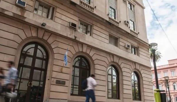 La SIDE publicó 17 nuevos documentos clasificados y avanza con la apertura de archivos históricos