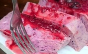 Rico como un cheesecake: Postre saludable y cremoso de yogur y frutas