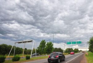 Anticipan un fin de semana nublado, ventoso y con precipitaciones en la provincia