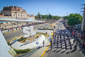 La provincia conmemora Malvinas con vigilias, actos y un desfile central en la ciudad