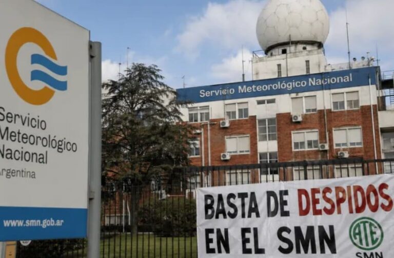 Trabajadores del SMN respondieron a Sturzenegger y denunciaron un «apagón meteorológico» por el ajuste