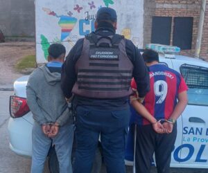 Detuvieron a dos jóvenes por disturbios y resistencia a la autoridad en el barrio República