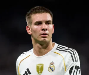 Tensión en el Bernabéu: silbidos a Vinícius, Mbappé y Mastantuono pese al triunfo del Real Madrid