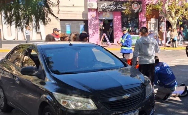 Un hombre falleció tras descompensarse mientras conducía en pleno centro de la ciudad 