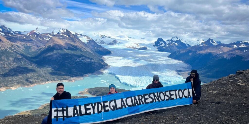 Protestas en San Luis contra la modificación de la Ley de Glaciares