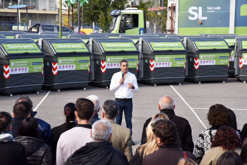 AUDIO | Comienzan a instalar 40 nuevos contenedores en el centro de la ciudad