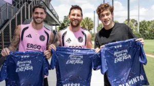 El encuentro soñado: Colapinto con Messi y De Paul