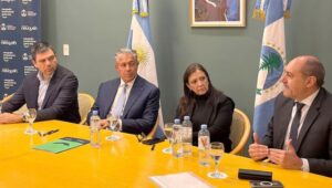 Neuquén crea fideicomiso petrolero para rutas