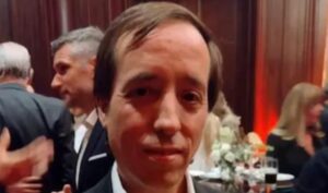 Tobillera electrónica para empresario acusado de abuso