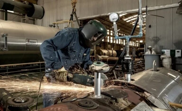 Actividad económica de marzo: los sectores que ganaron, perdieron y un dato clave que preocupa al Gobierno