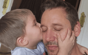 La angustia de Benjamín Vicuña por la distancia con sus hijos: “No la voy a caretear, los extraño muchísimo”