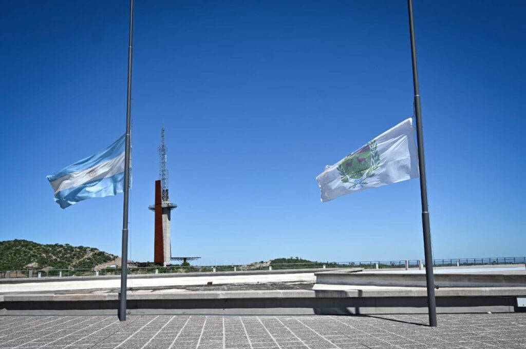 Poggi decretó tres días de duelo provincial por la muerte del intendente de Potrero de los Funes