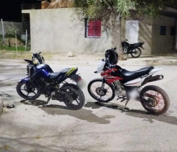 Un joven resultó herido tras un choque entre dos motos en el barrio Juan Gilberto Funes