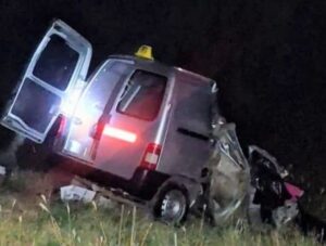 Dos personas fallecieron y una resultó herida tras un choque frontal en la ruta Nº 146 