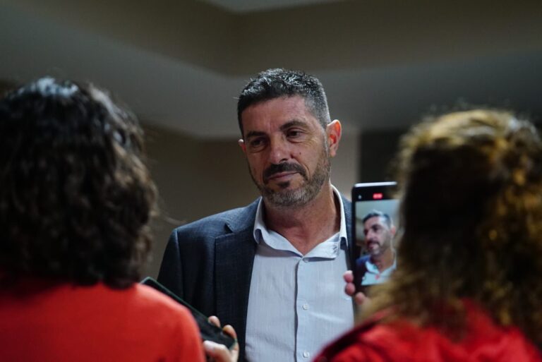 Faltan médicos, especialistas y ambulancias: el duro diagnóstico de Larroudé sobre la salud en el sur
