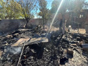 Un incendio destruyó una casa en el barrio Estrella del Sur: investigan si fue intencional