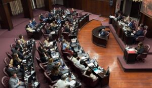 Dieron sanción definitiva a la Ley de Ministerios impulsada por Poggi