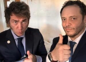 Denunciarán a Luis Caputo, Manuel Adorni y Demian Reidel por gastos de lujo con fondos públicos