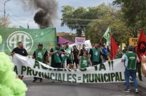 ATE anunció un “ruidazo y panfleteada” en reclamo de recomposición salarial