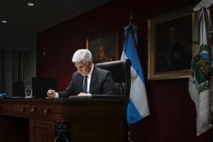 Poggi eliminó otra cartera del «Adolfismo»: la Secretaría de Actividades Logísticas desaparece