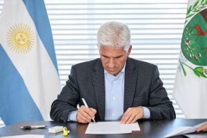 Poggi aceptó la renuncia a todos los funcionarios de Ciencia e Innovación y eliminará el Ministerio