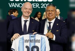 El mensaje de “Chiqui” Tapia a Gianni Infantino luego del Congreso FIFA: “Gran ejemplo de trabajo y liderazgo”