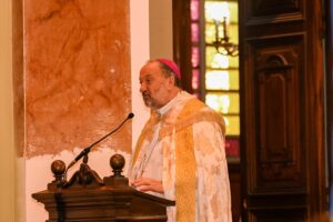 «No se trata solo de sobrevivir»: el mensaje de Barba en el Tedeum del 25 de Mayo