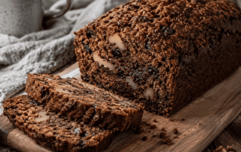 Torta de ciruelas y nueces estilo galesa, muy fácil y de gran sabor