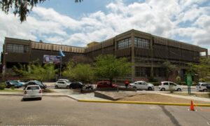 Docentes universitarios paran una semana para exigir el cumplimiento de la Ley de Financiamiento