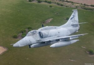 La V Brigada Aérea, al borde del cierre: la Fuerza Aérea retira los Fightinghawk