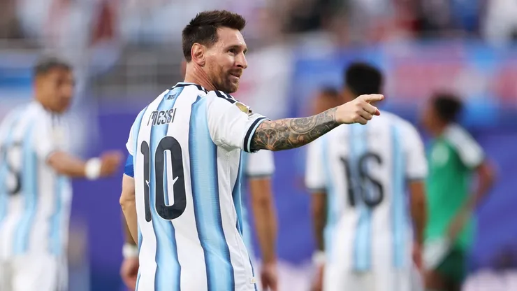 Messi hizo historia en su partido 200 con Argentina: todos los récords que rompió con su triplete ante Argelia