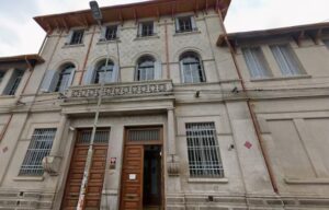 Alumno golpeó a un profesor en Tandil y le fracturó la mandíbula
