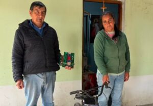 Los padres de Loan muestran su habitación intacta