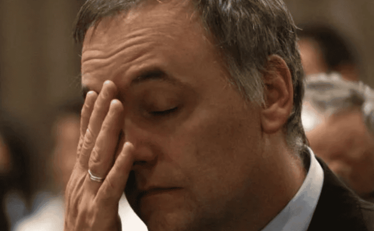 Manuel Adorni sigue sumando denuncias en su contra