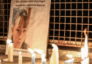 Familiares y amigos despiden a Agostina Vega en un velorio privado