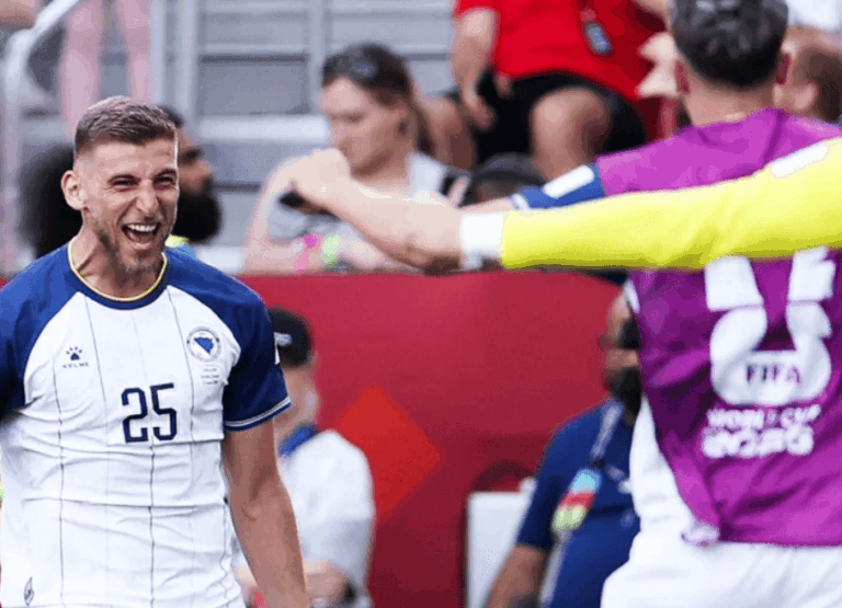 Bosnia le ganó 3-1 a Qatar, quedó con 4 puntos y sueña con meterse en los 16avos