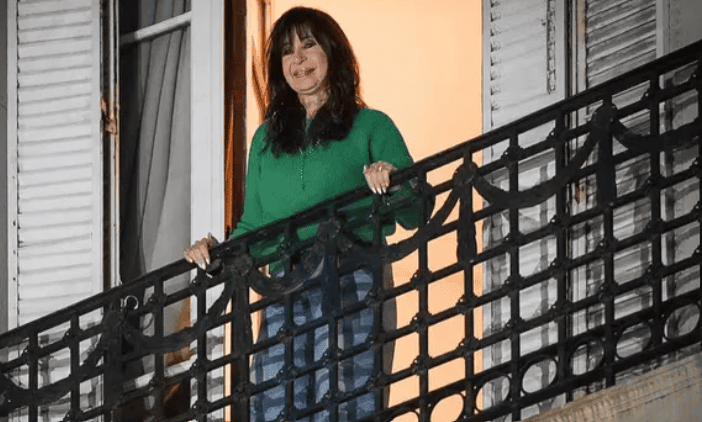 Casación rechazó el planteo de Cristina Kirchner y mantuvo sin cambios las restricciones de su prisión domiciliaria
