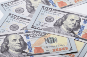 El dólar llegó a $1.500 y alcanzó su máximo del año