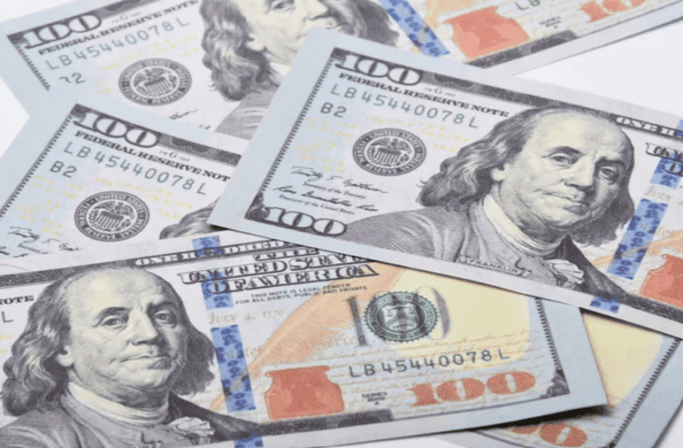 El dólar llegó a $1.500 y alcanzó su máximo del año